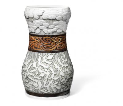 Fanny Garde. Unikavase i porcelæn, ca. 1990. Clay