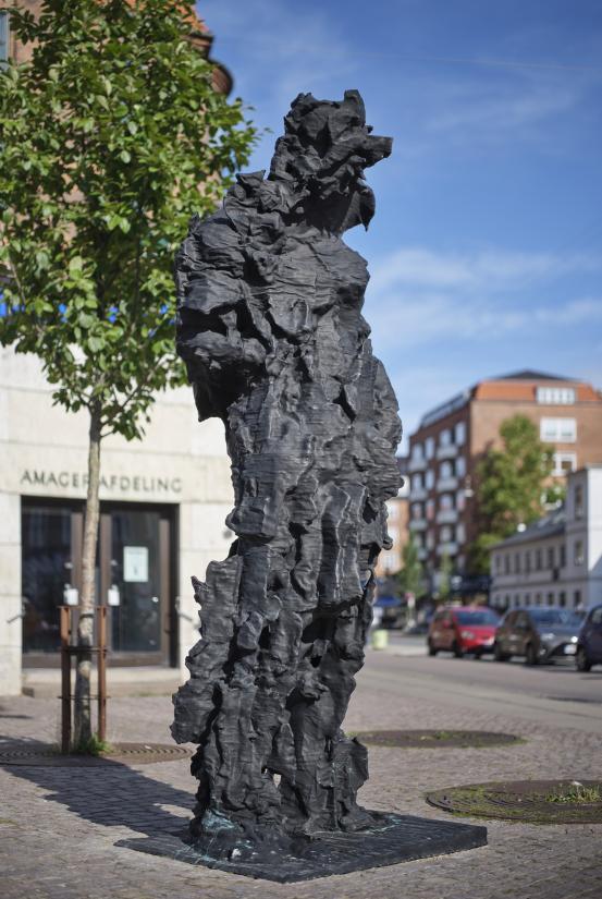 Bronzeskulptur af Christian Lemmerz opstillet på Amagerbrogade.