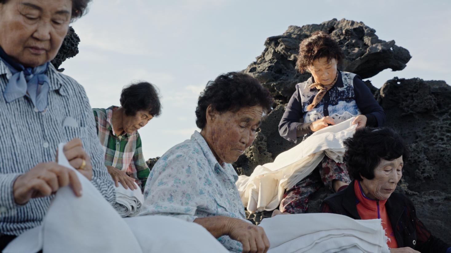 Jane Jin Kaisen, HALMANG, 2023. 4K. Single channel film – ARoS Aarhus Kunst Museum