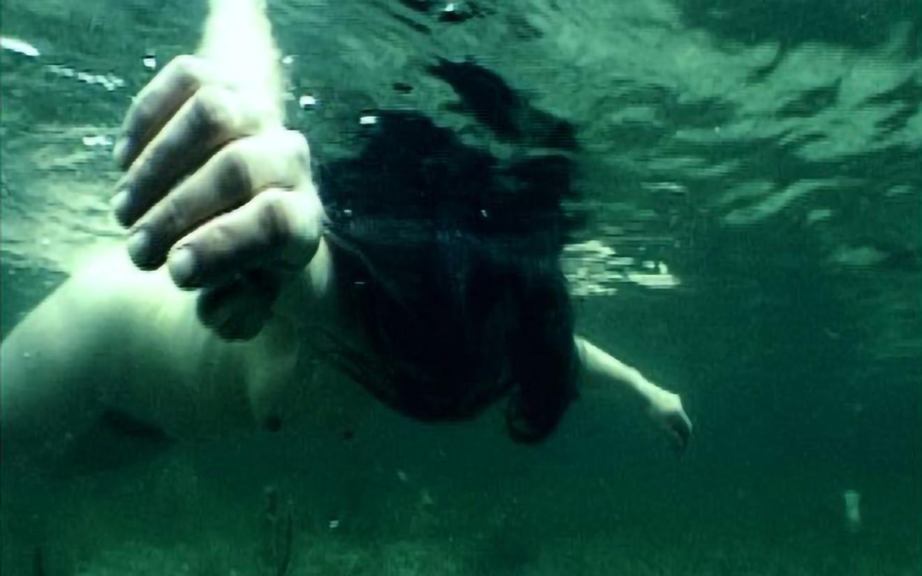 Katja Bjørn, Hibernating Mermaid, 2010. Video loop – Museet for Samtidskunst