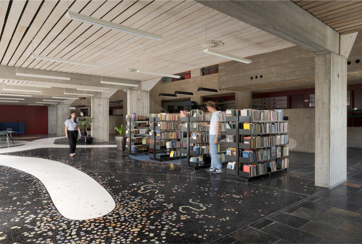 Levende jord af Amalie Smith på Viborg Gymnasium. Foto: David Stjernholm